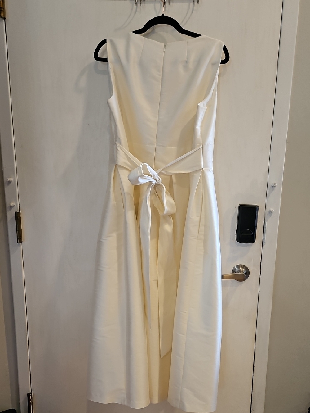 Alfred Sung Ivory Sleeveless V-Neck Empire Tie-Back Midi Dress 20 - Picture 3 of 8